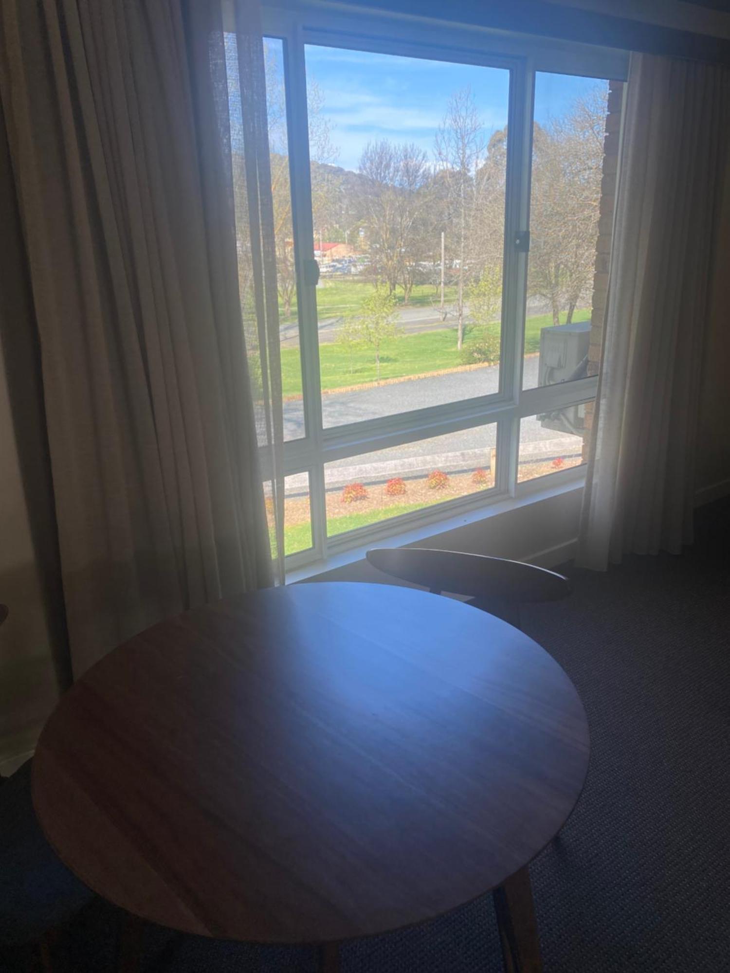 Tumbarumba Motel & Elms Restaurant Экстерьер фото