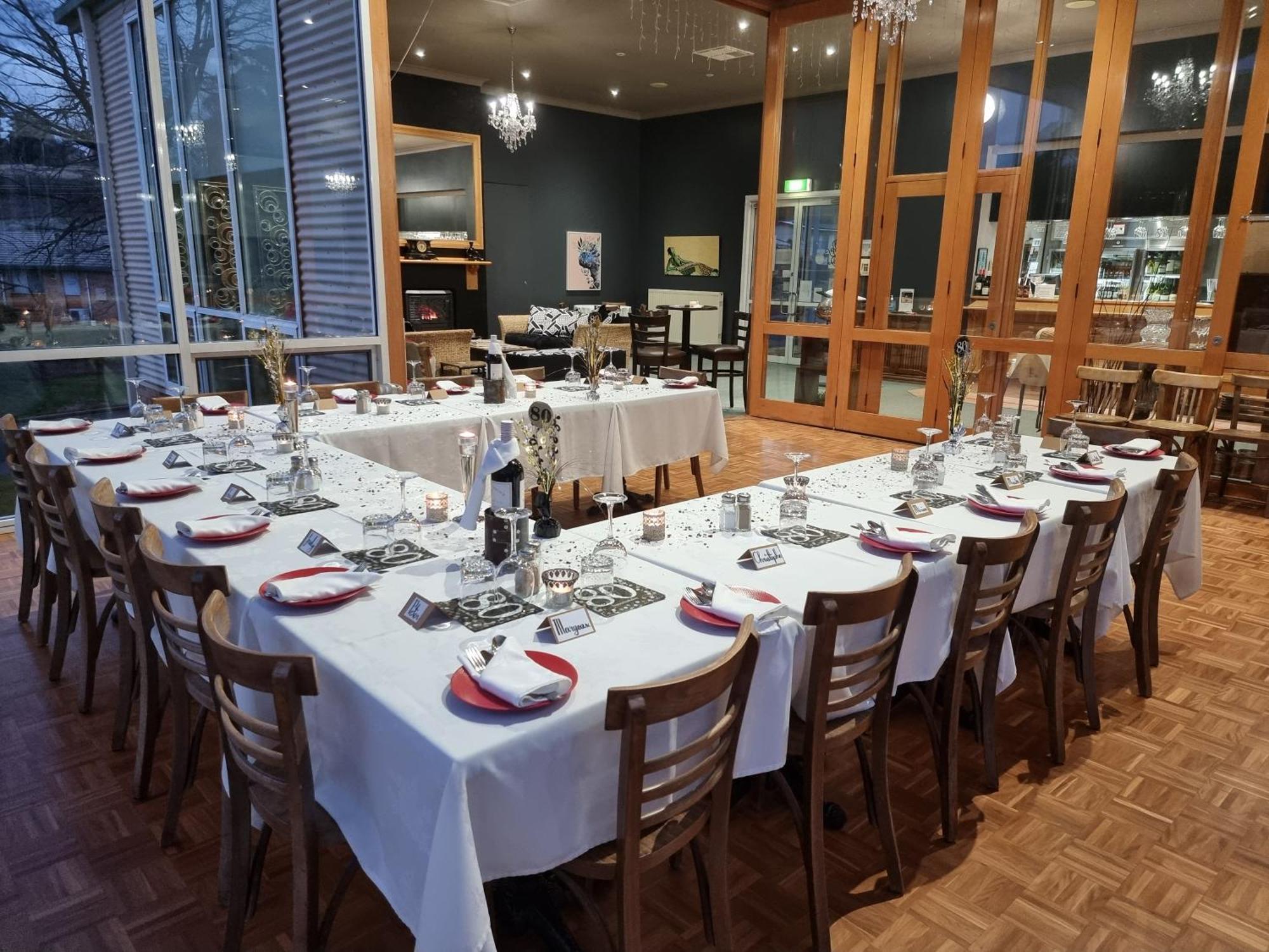 Tumbarumba Motel & Elms Restaurant Экстерьер фото